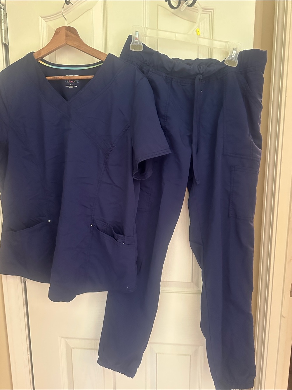 Scrubstar Women's Navy Blue Scrub Top & Jogger Pants Set